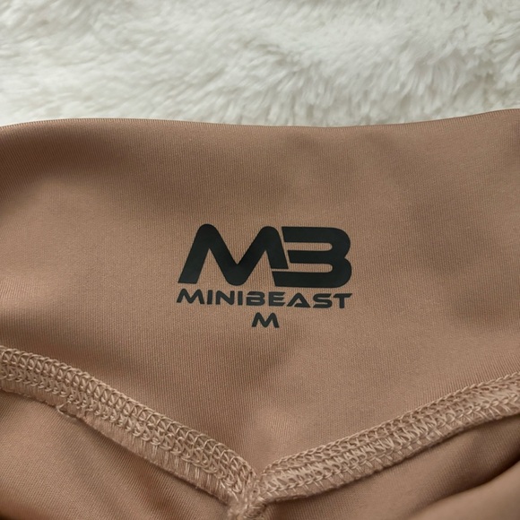 MiniBeast Curve X Leggings in Nude Size Medium Booty-Scrunch Squat-Proof - Picture 10 of 11